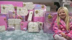 OLIVIA'S 5TH BIRTHDAY MORNING OPENING PRESENTS