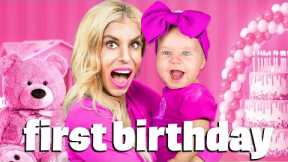 My Daughter's First Birthday in One Color