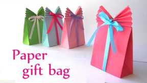 DIY crafts: Paper GIFT BAG (Easy) - Innova Crafts