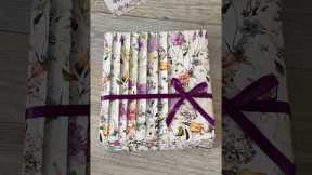 How to wrap a gift. Gift wrapping with pleats #how #diy #gift #giftwrapping #giftideas #byrubbia